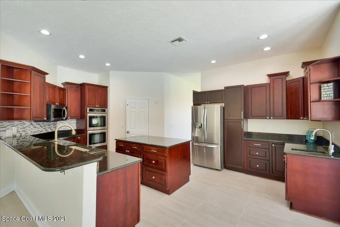 Photo of 300 Amberjack Place