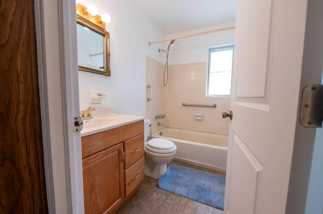 Photo of 1385 Eva Lane