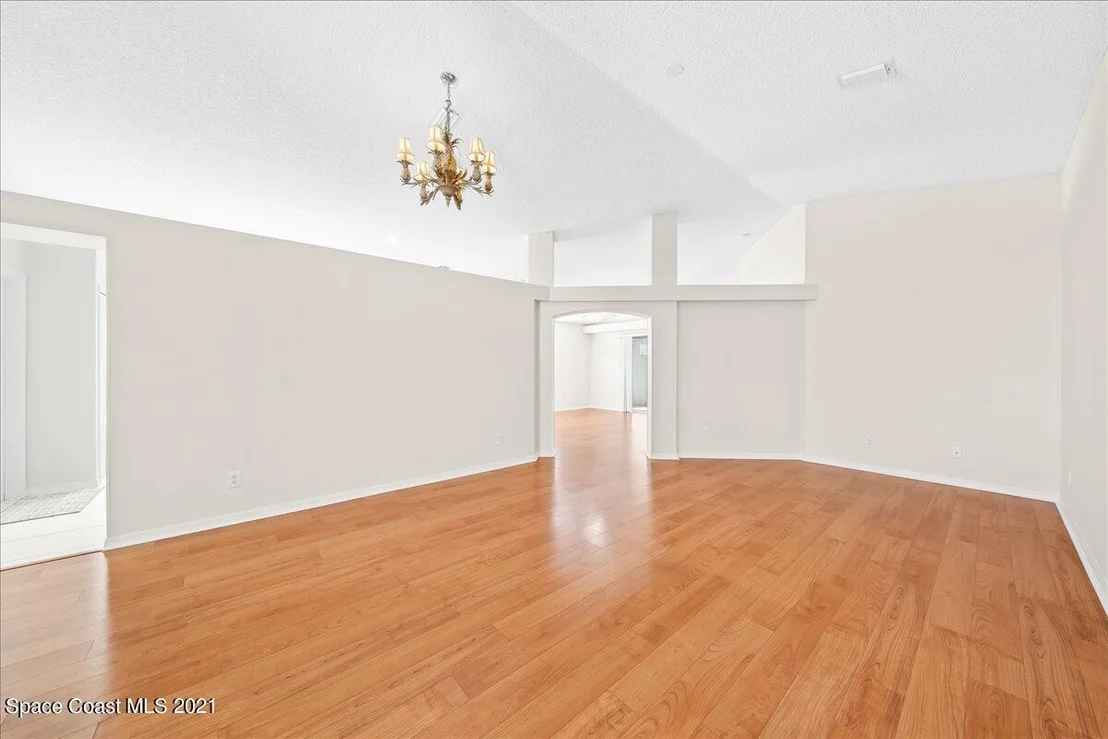 Photo of 8047 Bracken Lane
