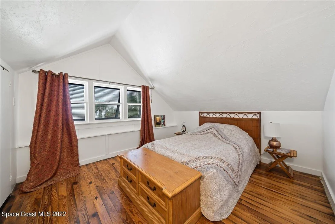 Photo of 2915 N Indian River Drive