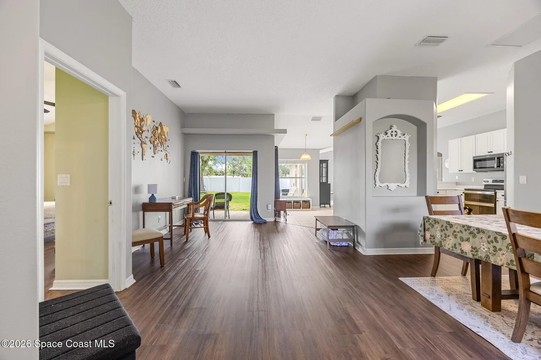 Photo of 2425 Tuscarora Court