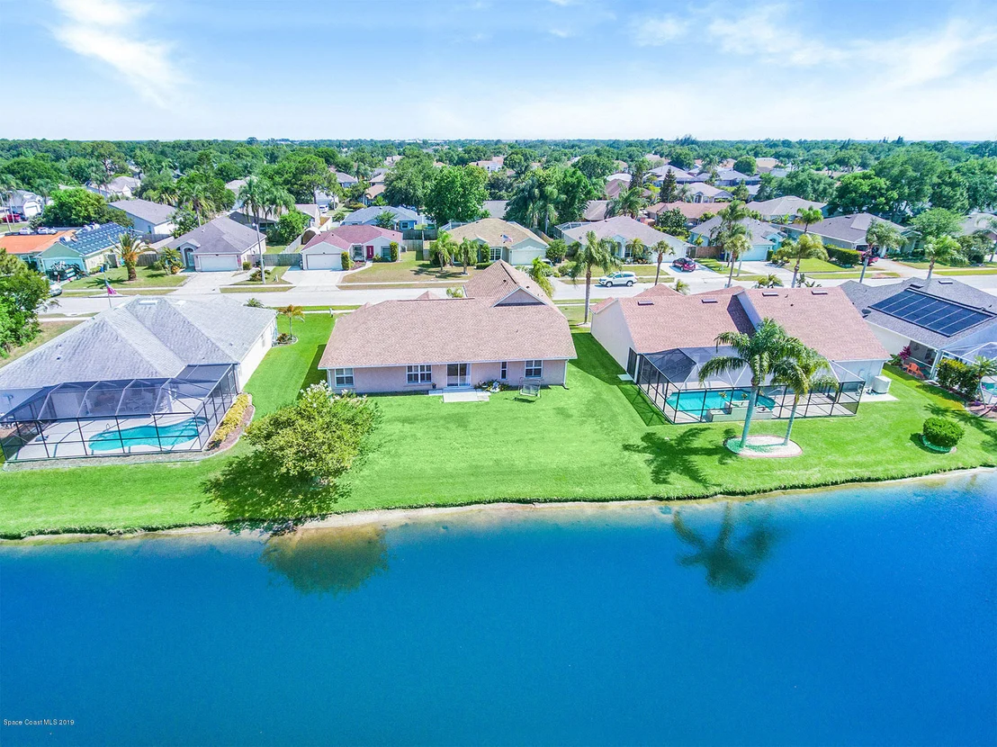 Photo of 968 Sabal Grove Drive