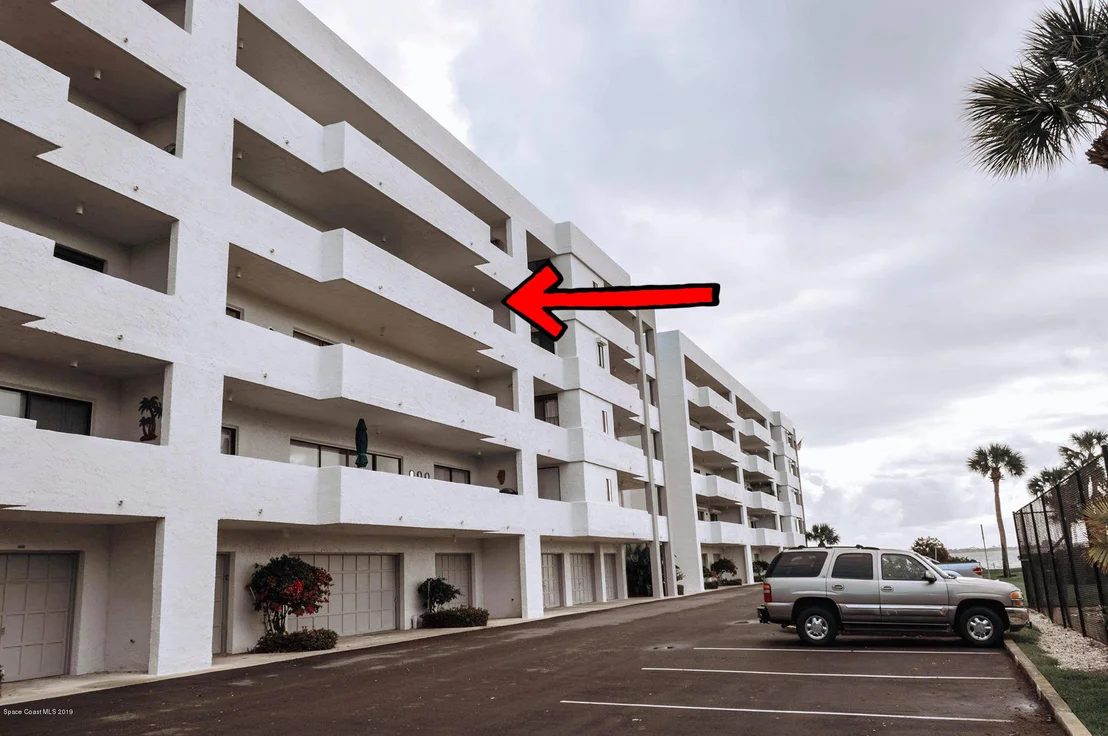 Photo of Unit 310 at 5011 Dixie Highway NE