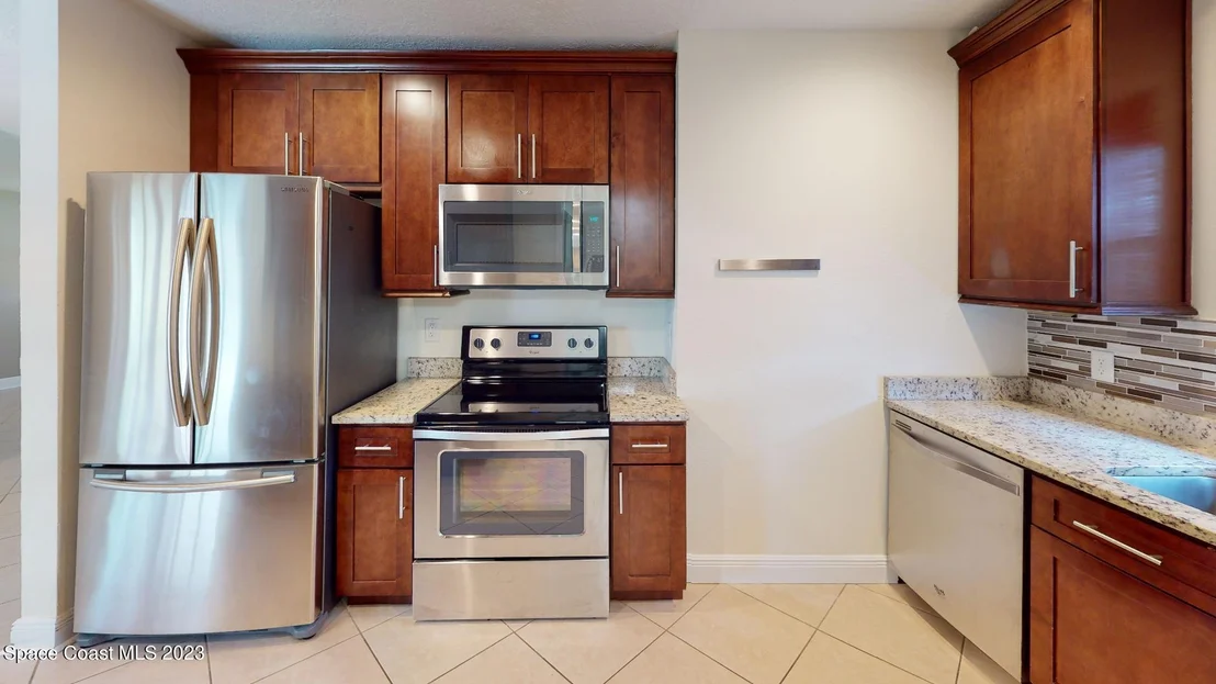 Photo of 1457 Albert Drive