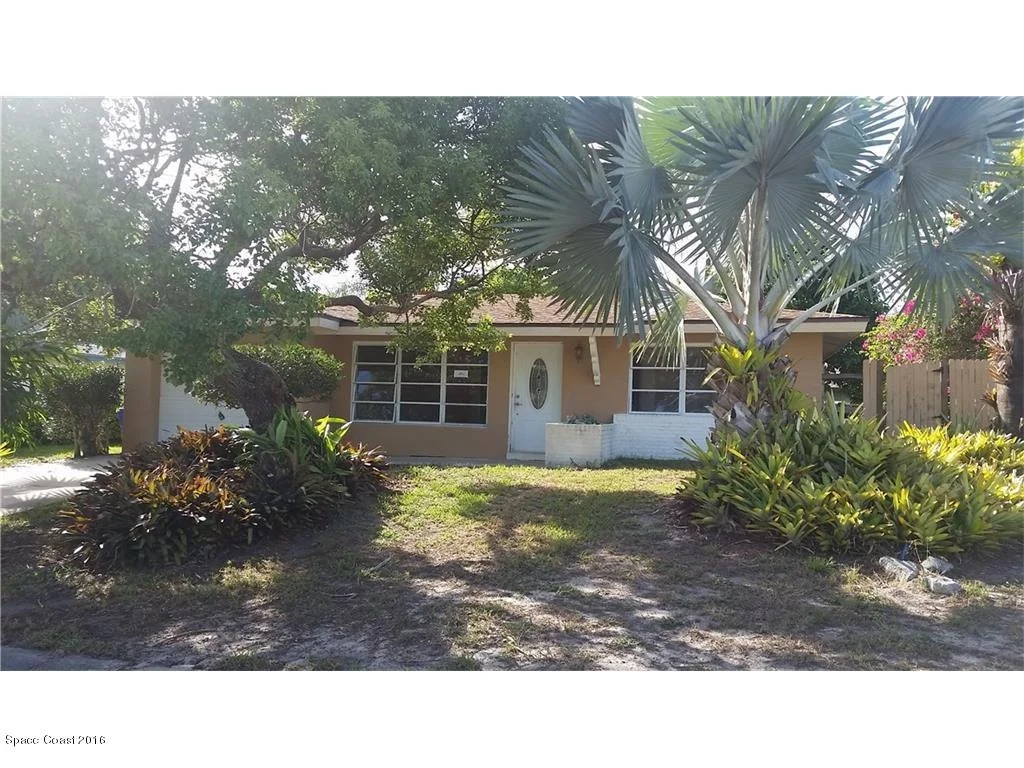Photo of 824 Schumann Drive