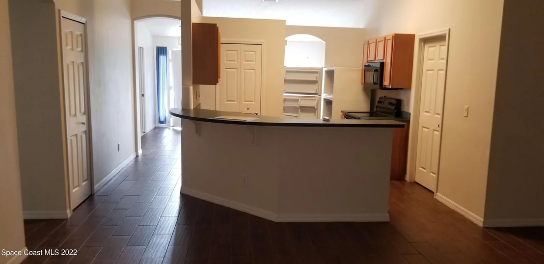 Photo of 6150 Edison Street