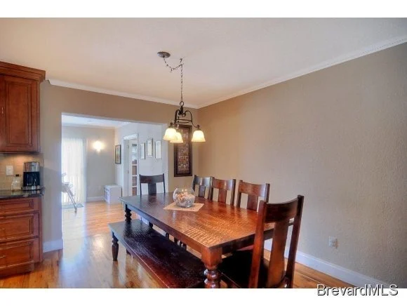 Photo of 839 NE Knecht