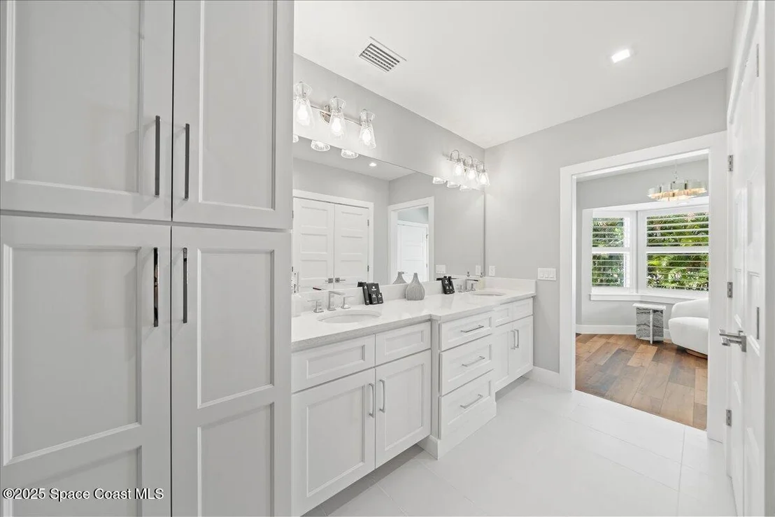Photo of 182 Bayshore Drive