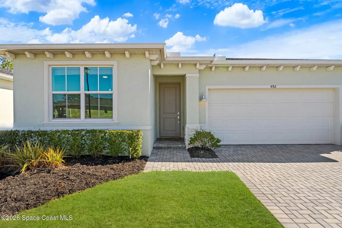 Photo of 492 Veridian Circle NW