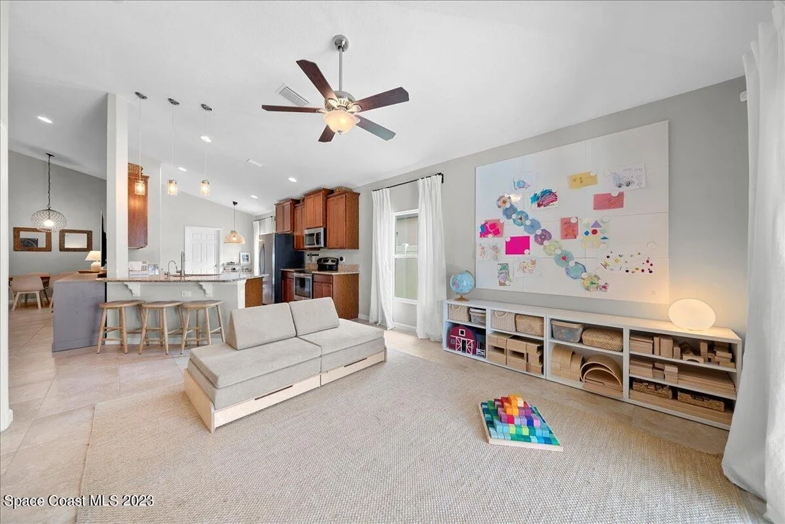 Photo of 930 Dillard Drive SE
