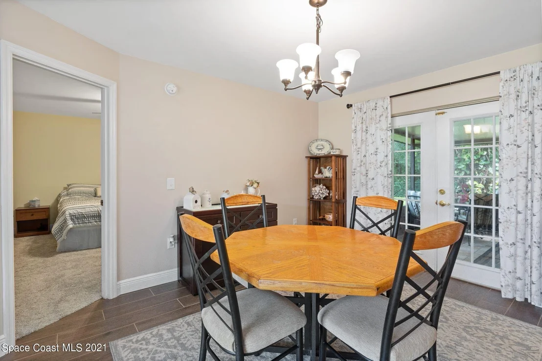 Photo of 2412 Devonswood Road
