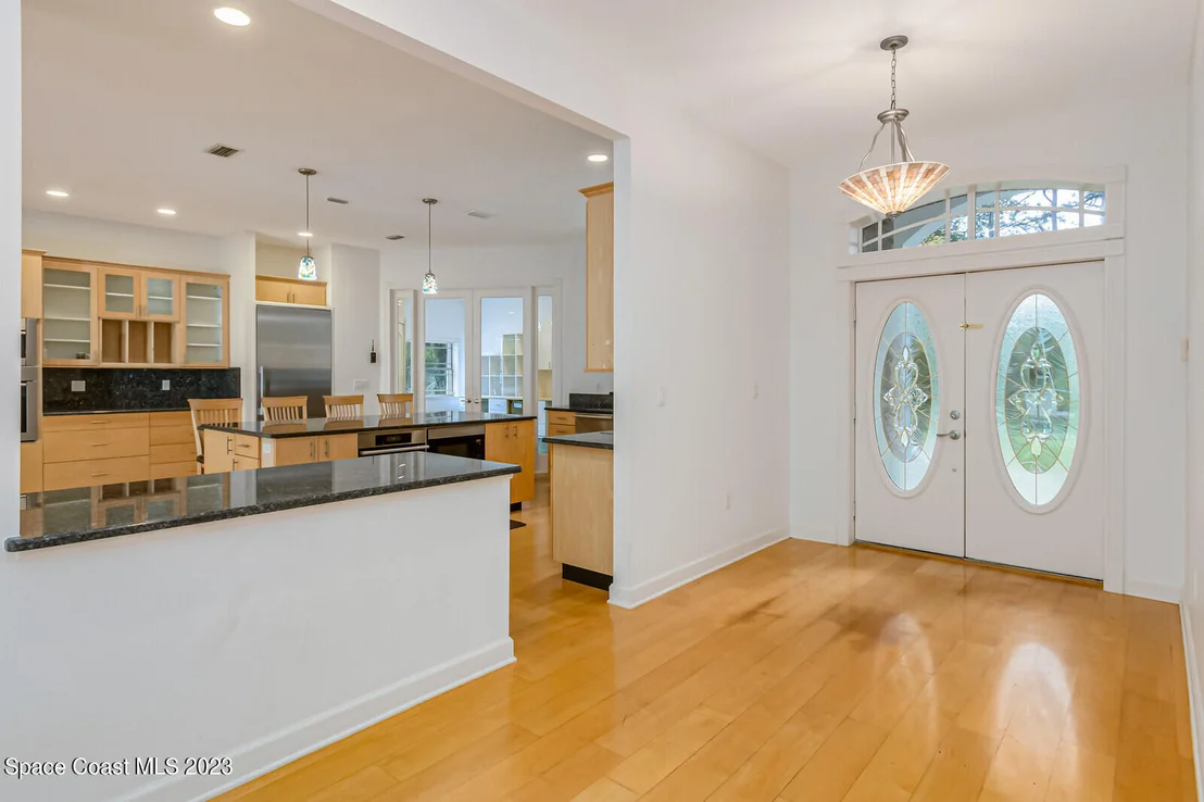 Photo of 2880 Grant Road