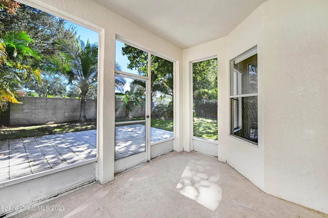 Photo of 7016 Hammock Trace Drive