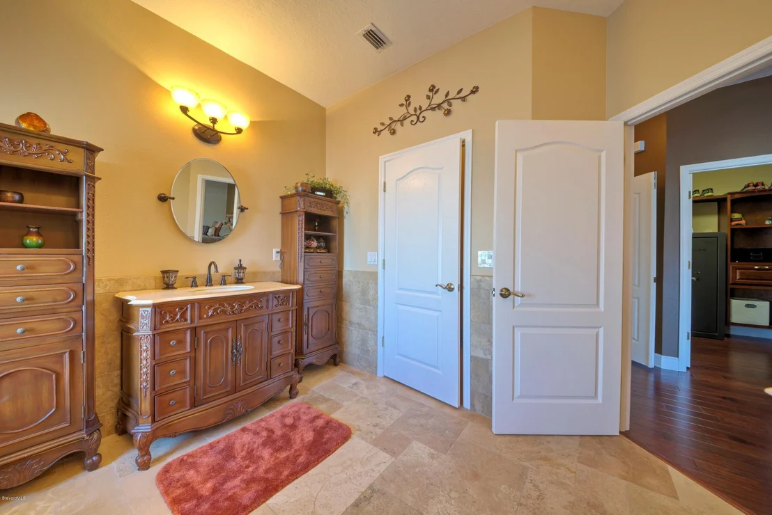 Photo of 5918 Newbury Circle
