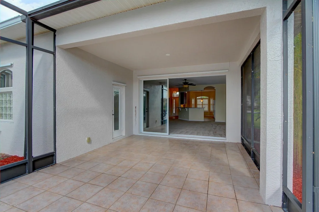 Photo of 4490 Portage Trail