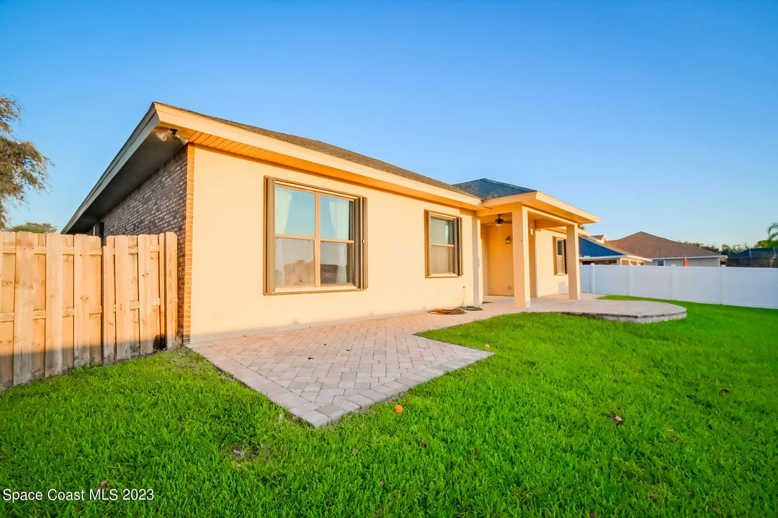 Photo of 109 Palm Circle