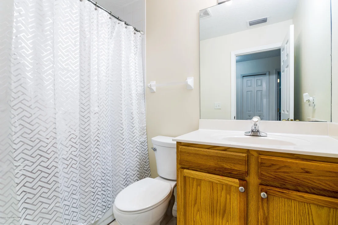 Photo of 1071 Hooper Avenue NE