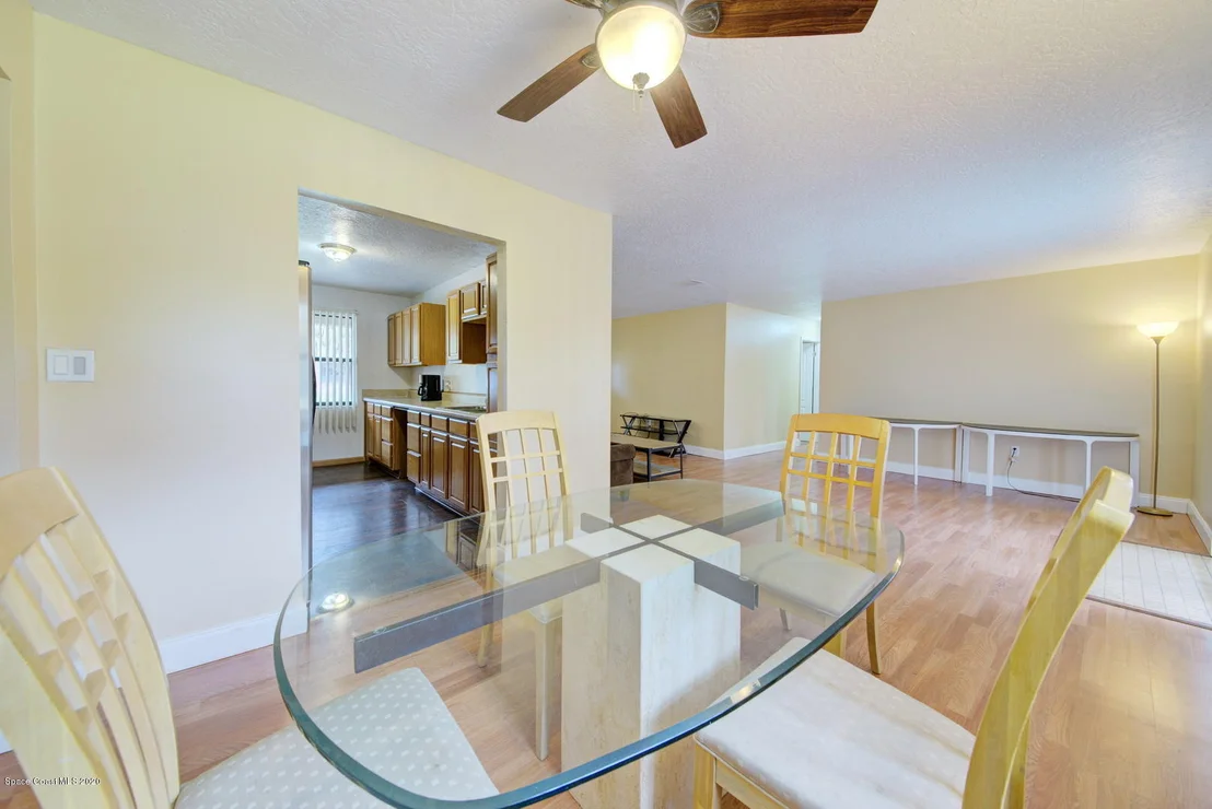 Photo of 1043 Green Road