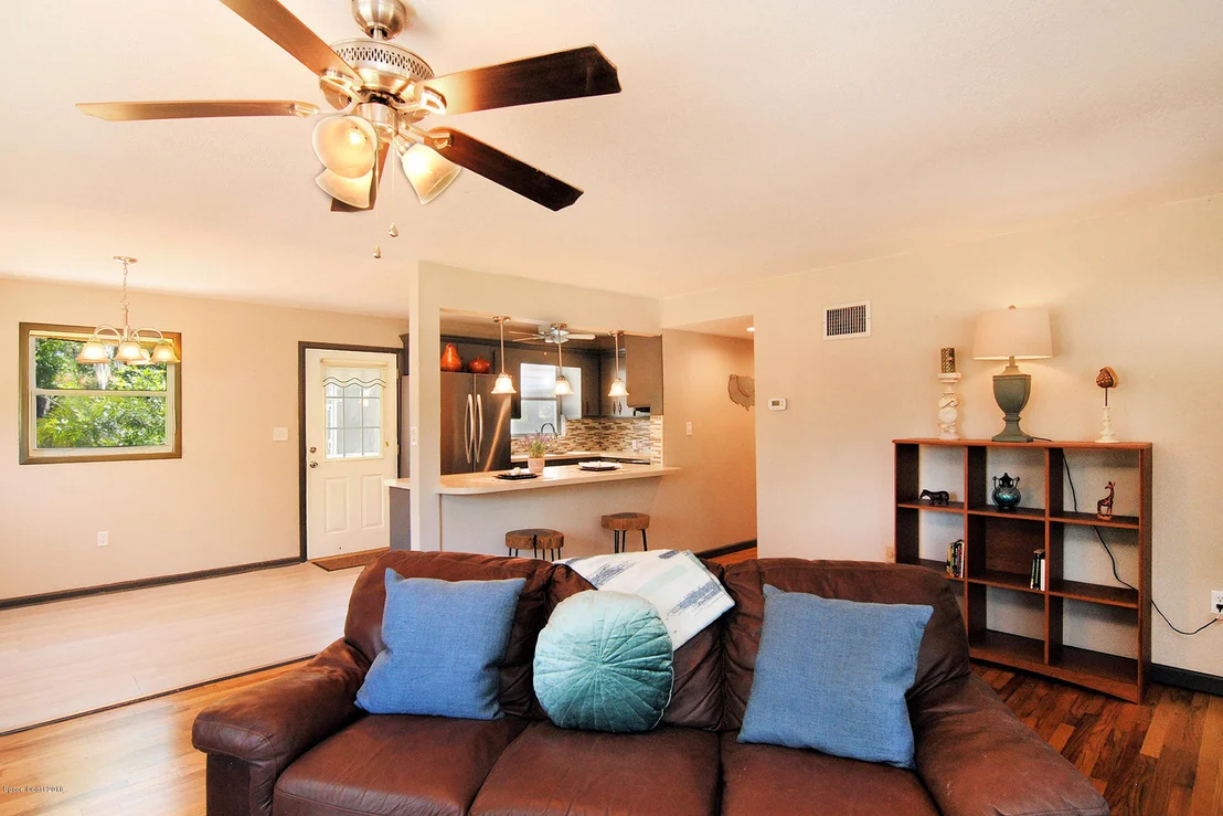 Photo of 1053 Bernice Road