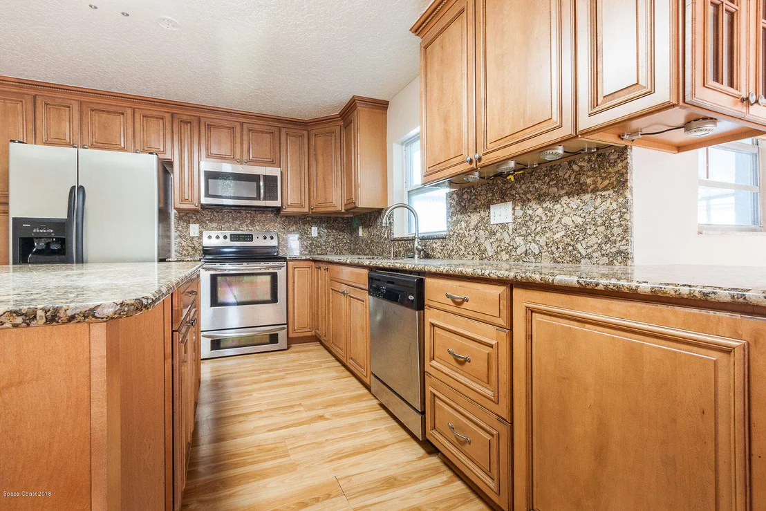 Photo of 1020 Sycamore Drive