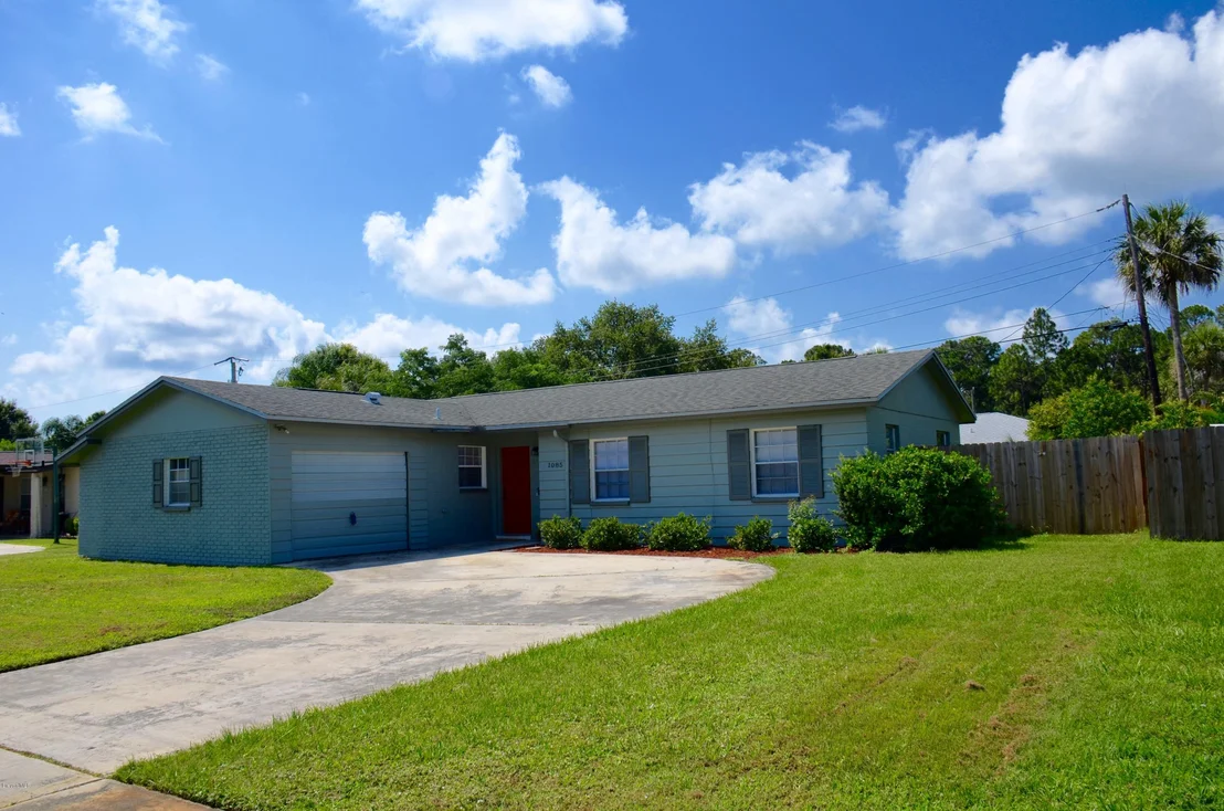 Photo of 1085 Coronado Drive