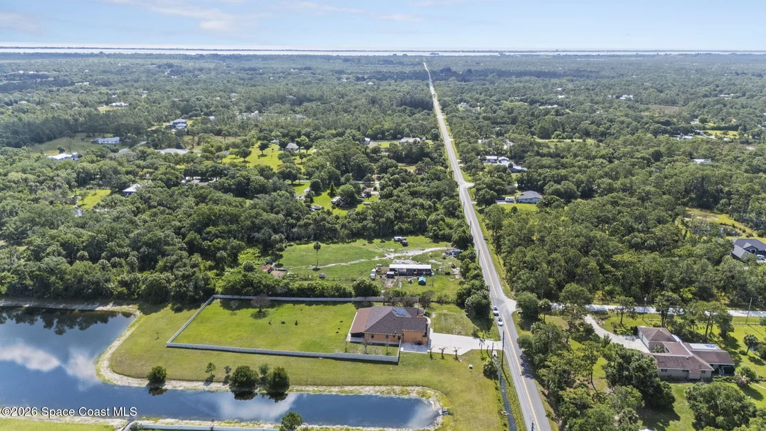 Photo of 900 Hall Road