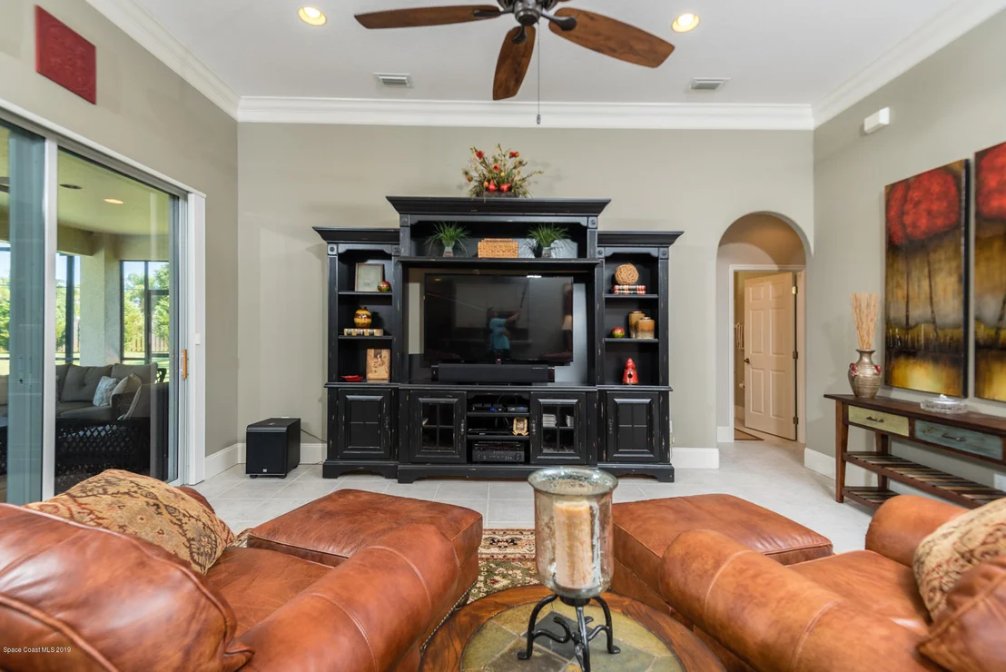 Photo of 2033 Woodfield Circle