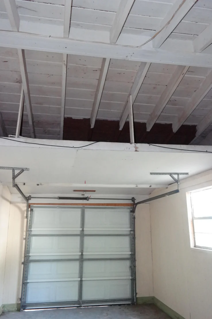 Photo of 984 Kings Post Road