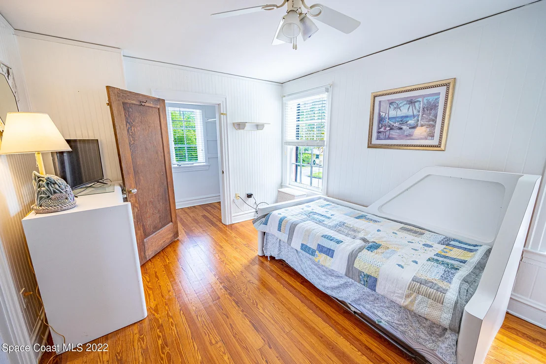 Photo of 102 Valencia Road