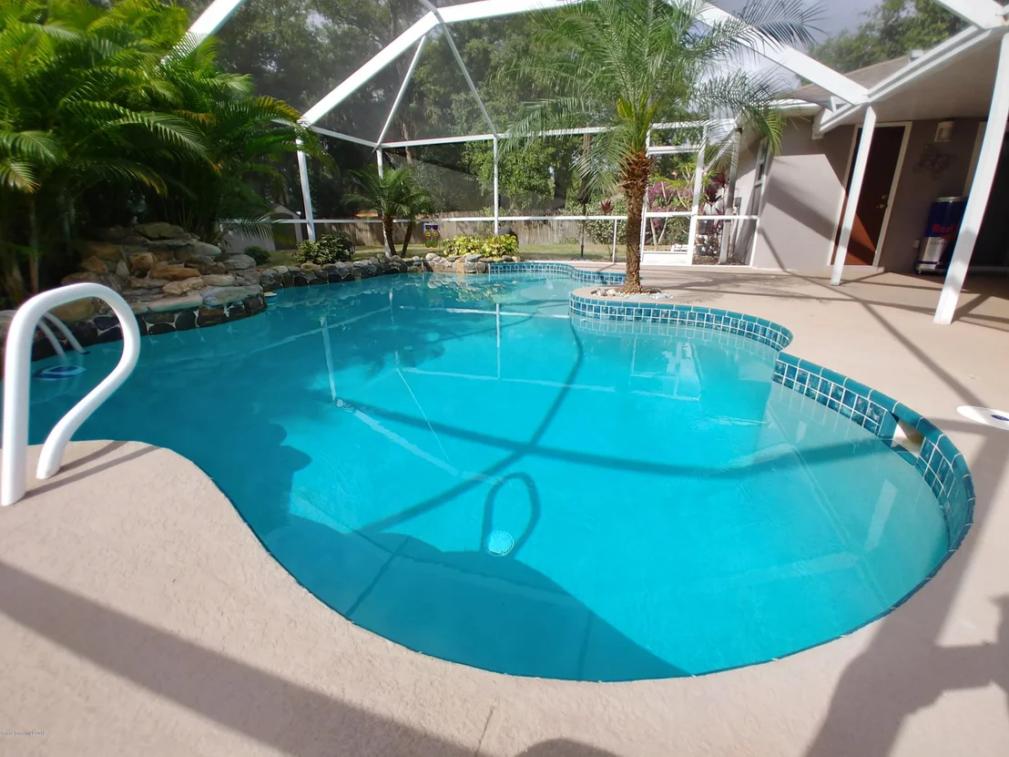 Photo of 6095 Adina Road