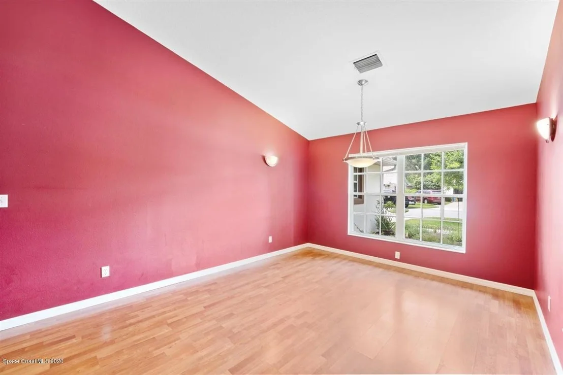Photo of 933 Osprey Lane