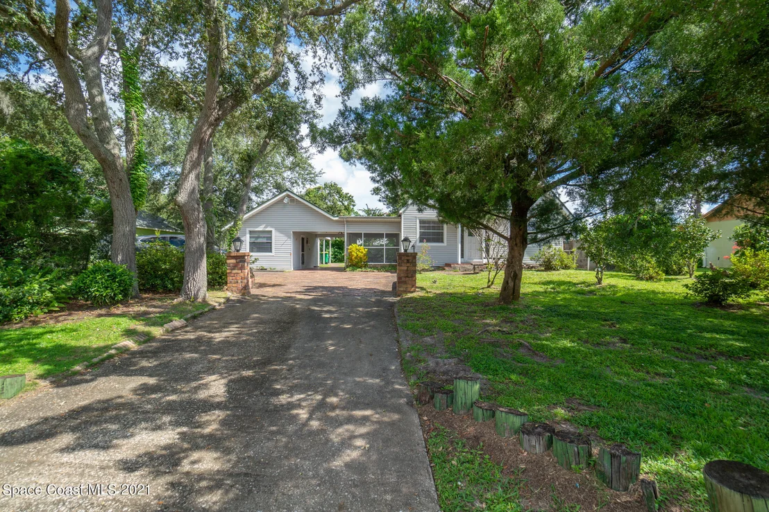 Photo of 4670 Robert Street