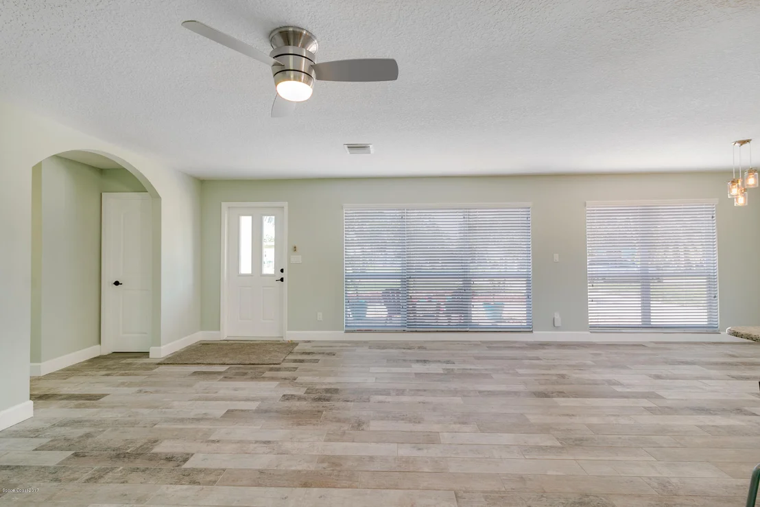 Photo of 100 Pelican Drive