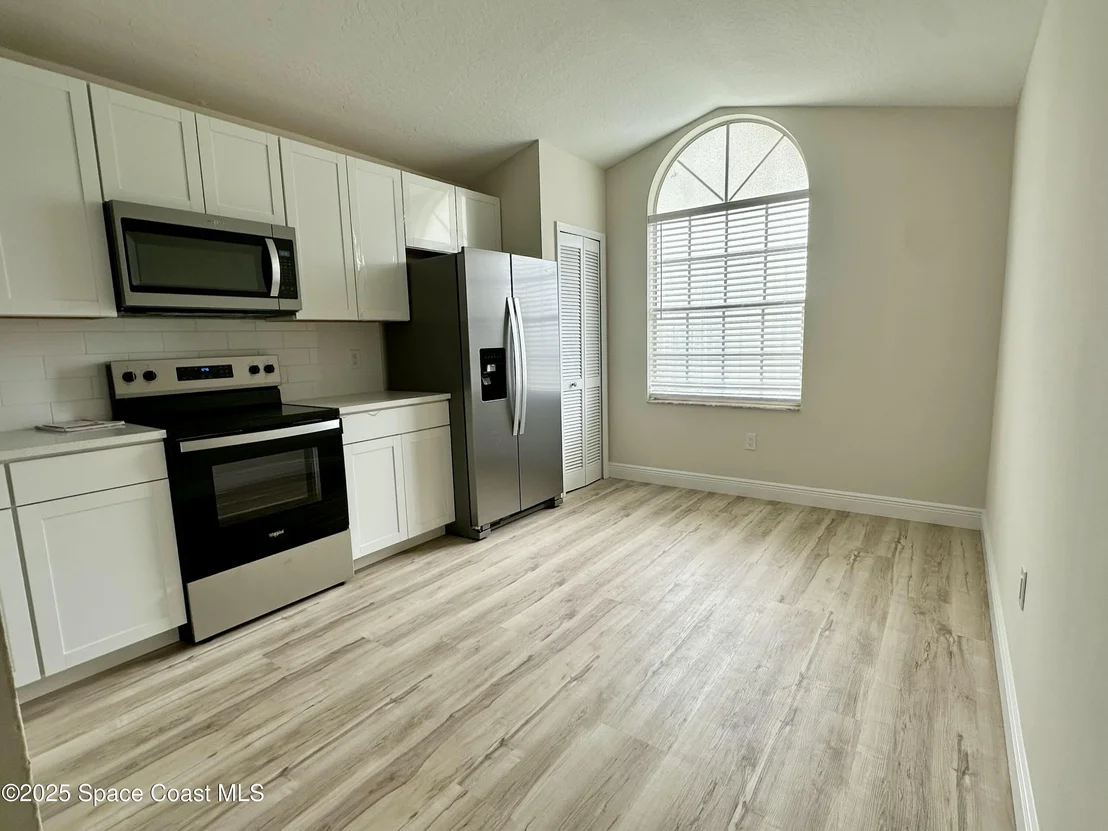 Photo of 4106 Twin Oaks Boulevard