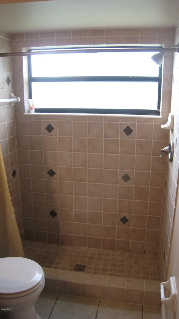 Photo of 883 Yorktowne Drive