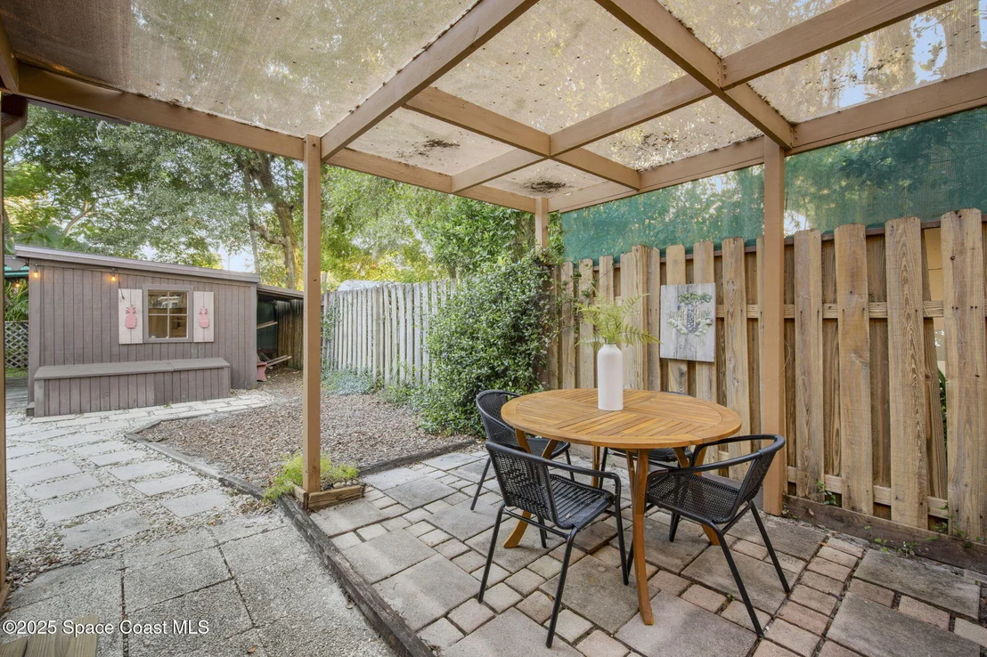 Photo of 597 Old Oak Street