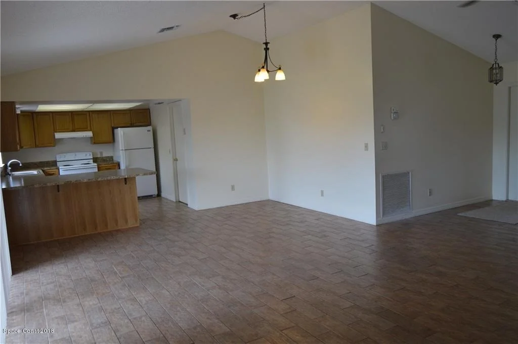 Photo of 162 Harris Drive