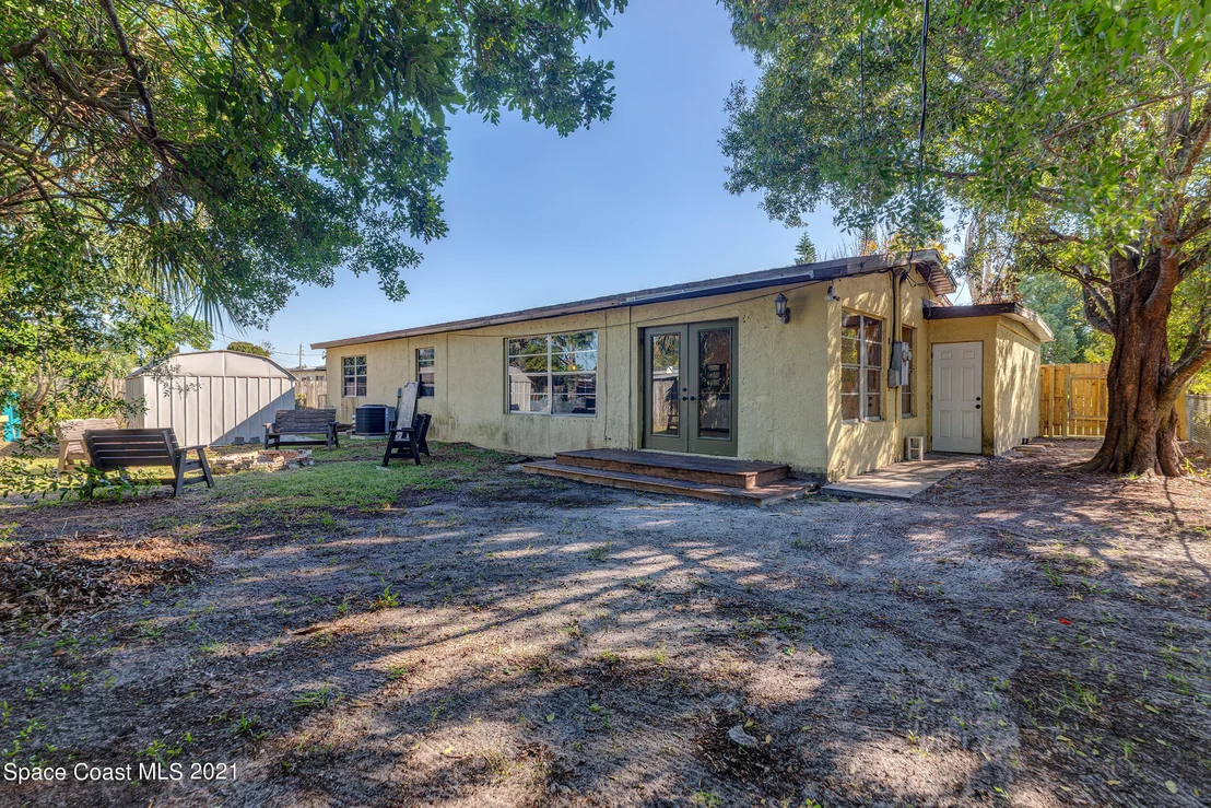 Photo of 2975 Kosuth Road NE