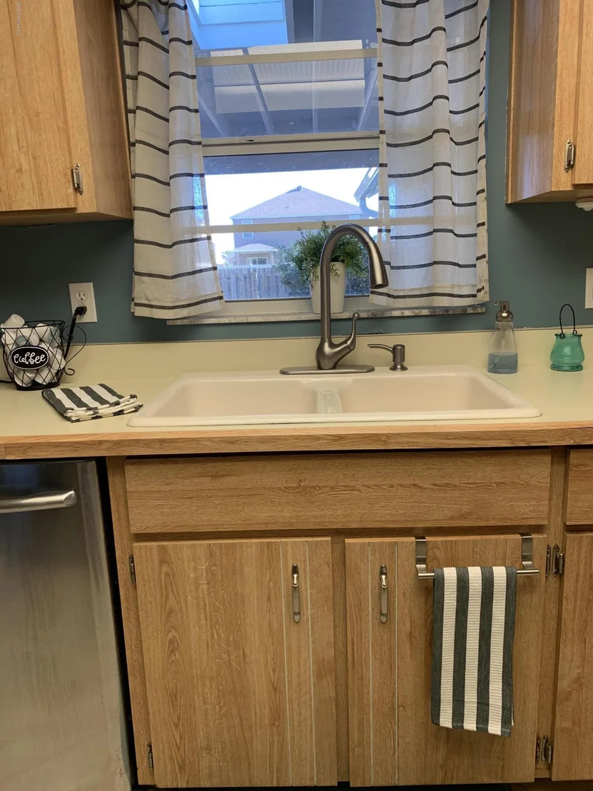 Photo of 2235 Hickory Drive