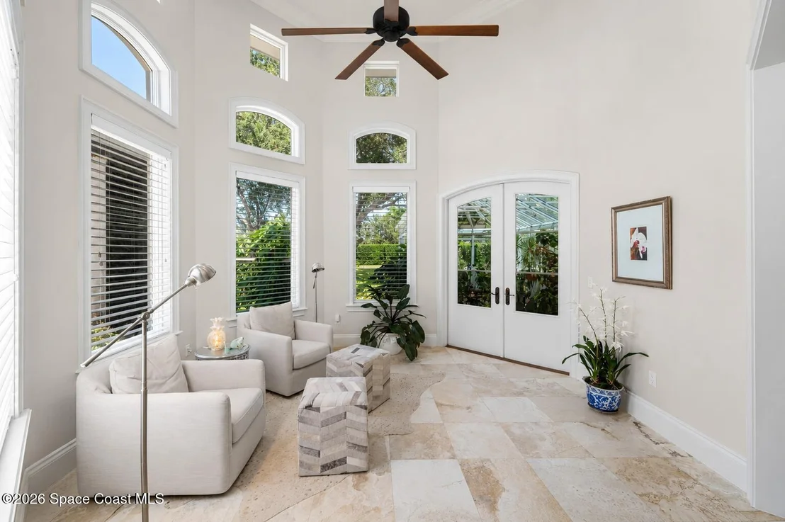 Photo of 200 Riverside Drive