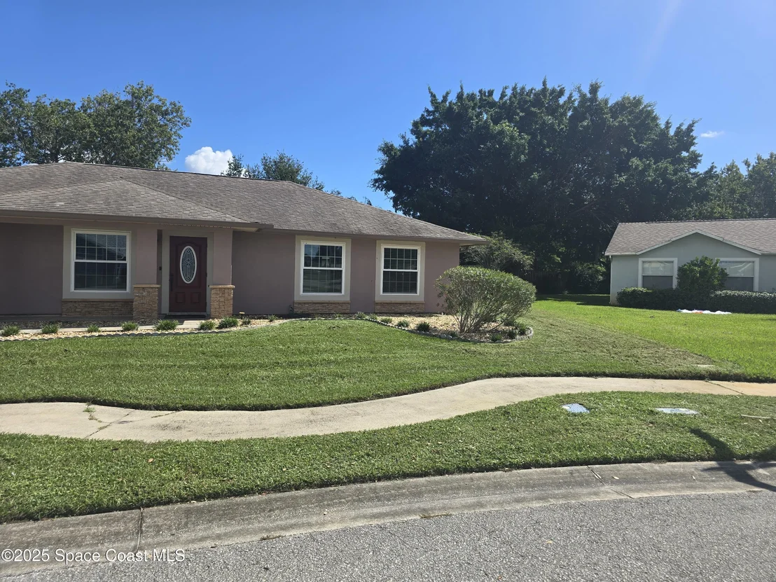 Photo of 834 Pine Shadows Avenue