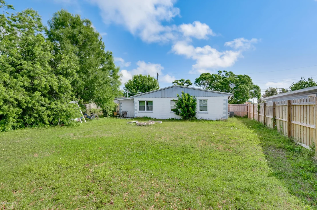 Photo of 912 Wisteria Drive