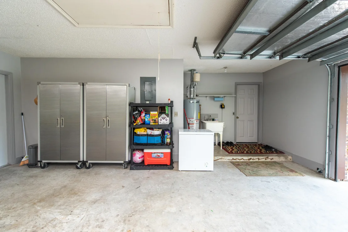 Photo of 1870 Oakwood Trail