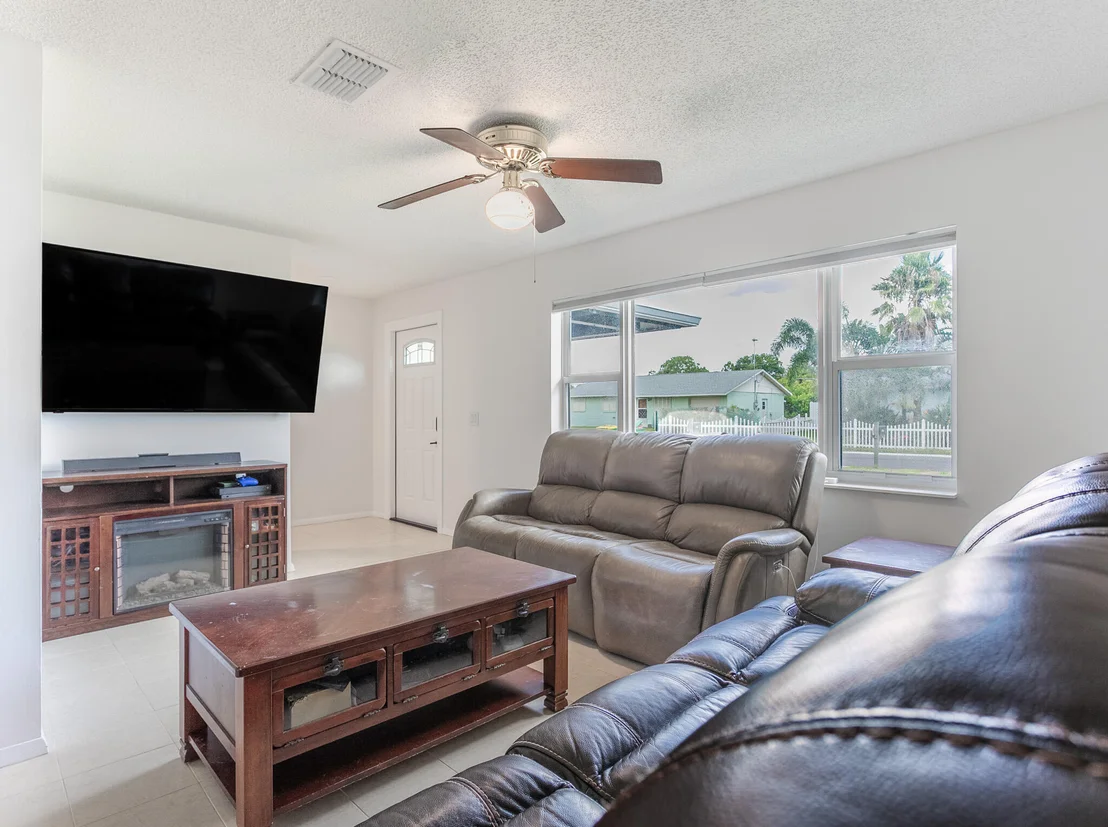 Photo of 2976 Matthew Drive