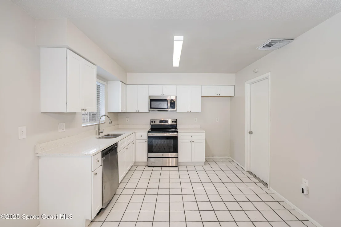 Photo of 1122 Manatee Drive