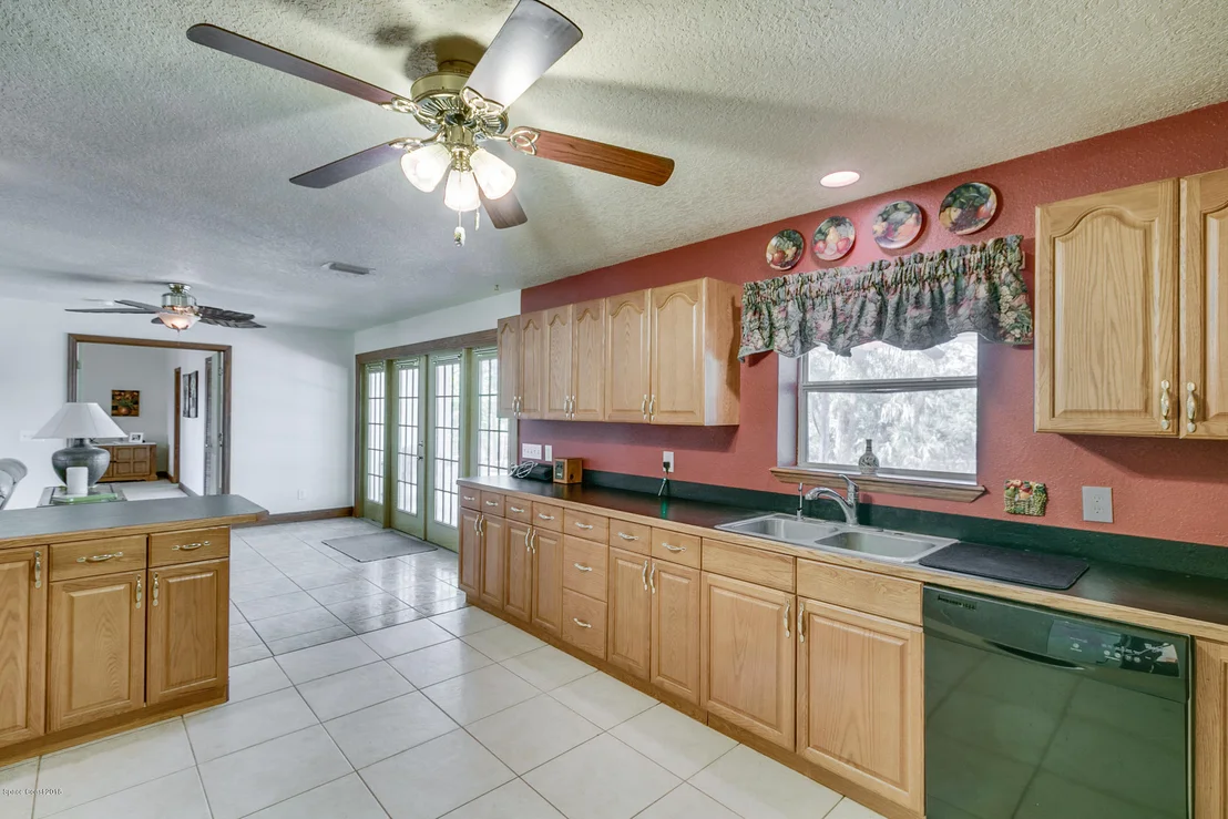Photo of 3050 Washingtonia Drive