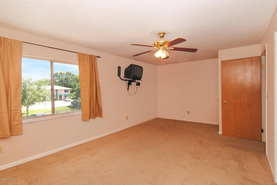 Photo of Unit 63 at 1880 Murrell Road