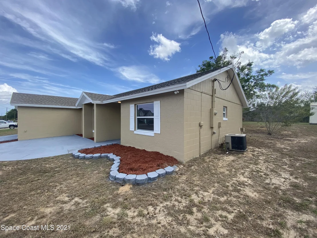 Photo of 3355 Kilbee Street