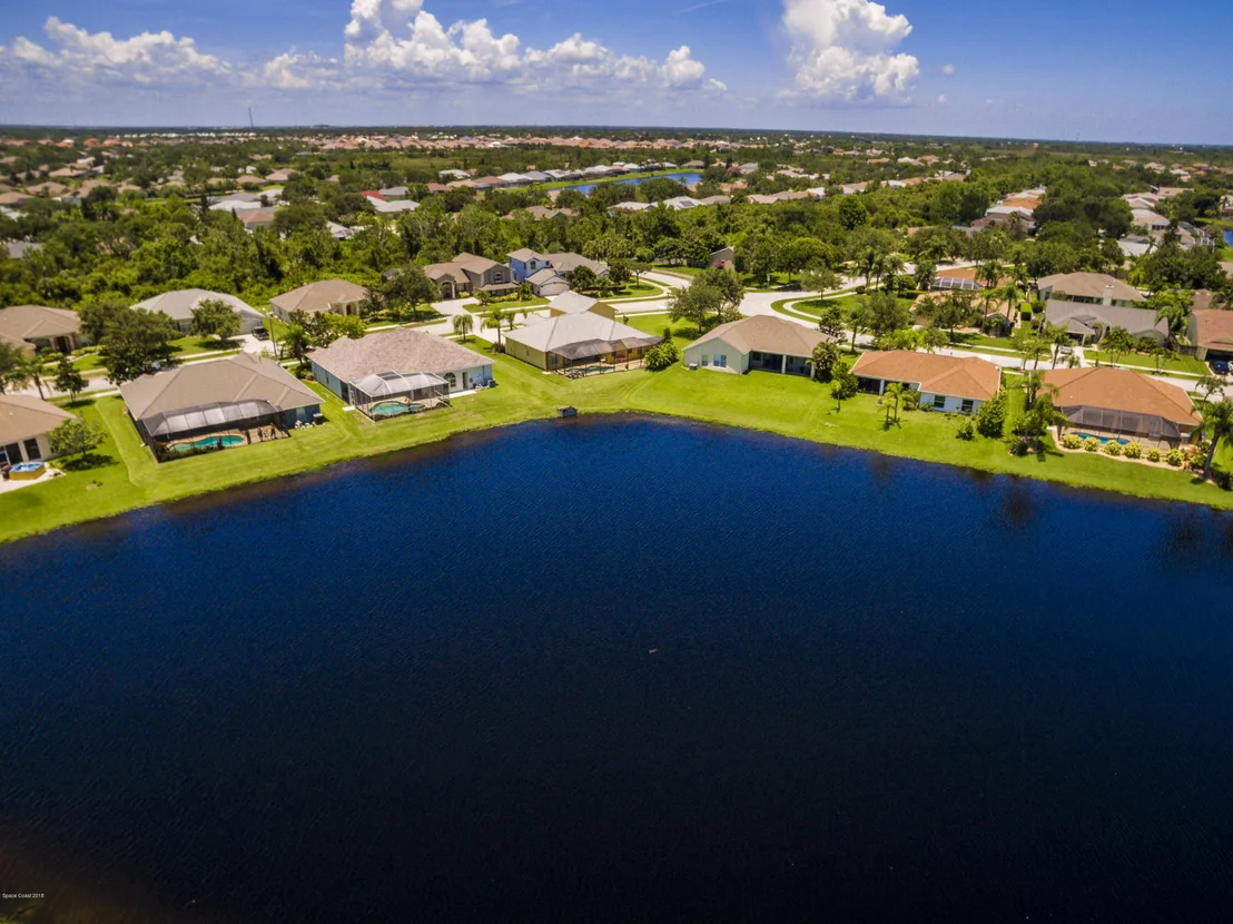 Photo of 4877 Alamanda Drive
