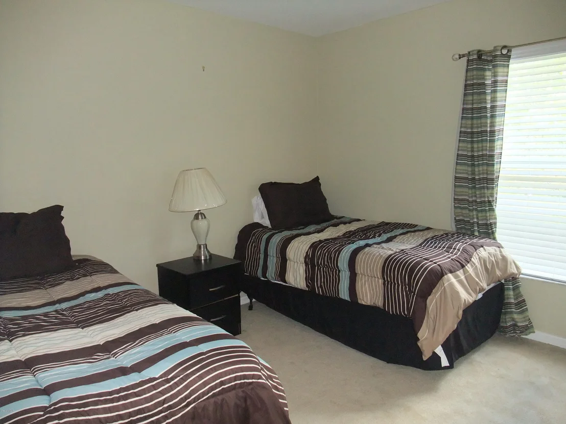 Photo of 1041 Pasadena Road SE